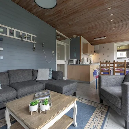 With Fabulous Garden Holiday home