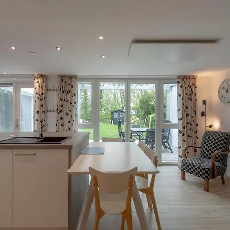 Holiday home With Fabulous Garden *